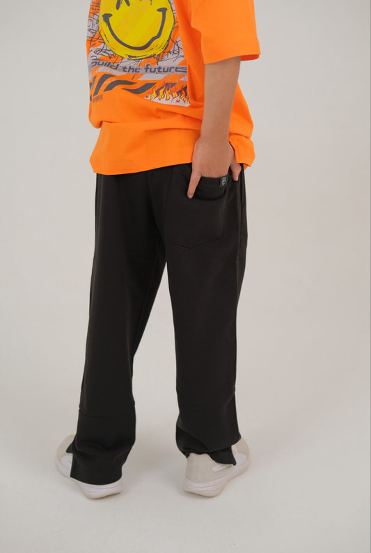 Black oversize pants